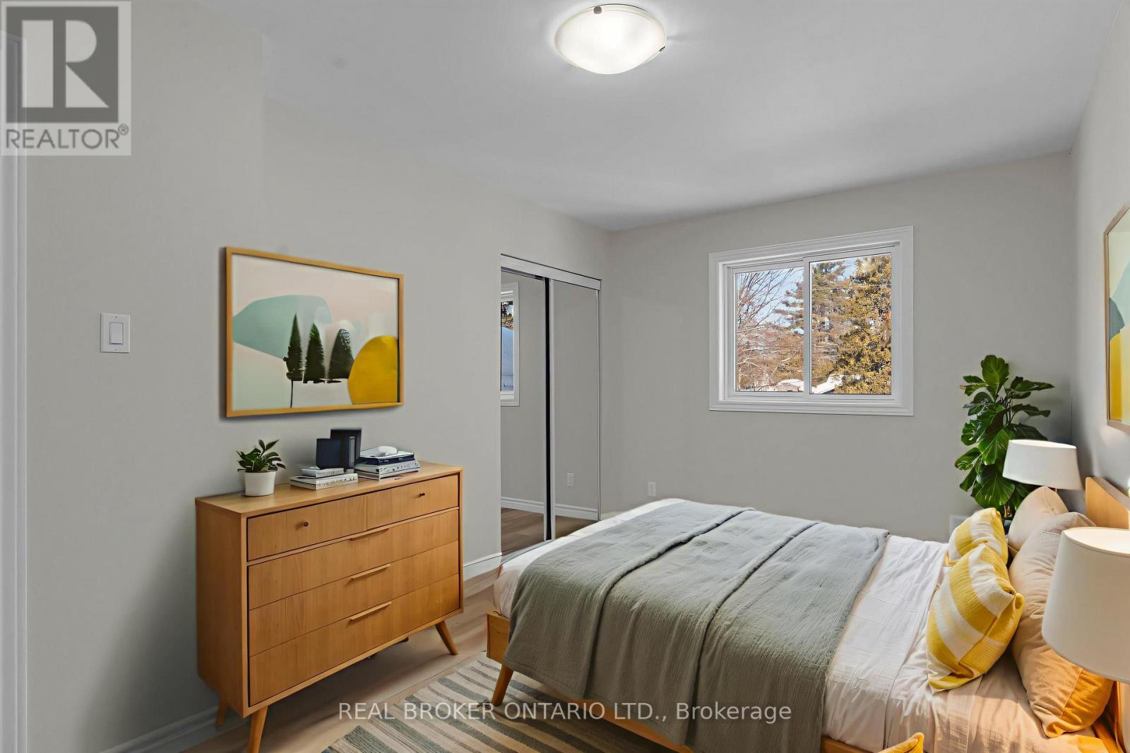 3392 Lee Avenue, Severn (West Shore), Ontario  L0K 1G0 - Photo 13 - S12844226