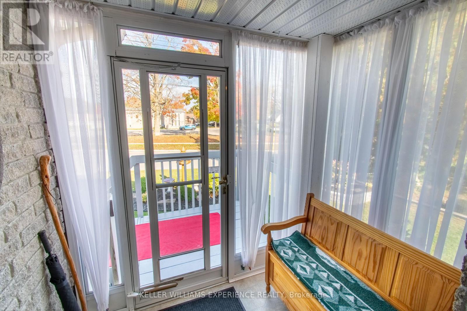 789 Montreal Street, Midland, Ontario  L4R 1G9 - Photo 3 - S12844230