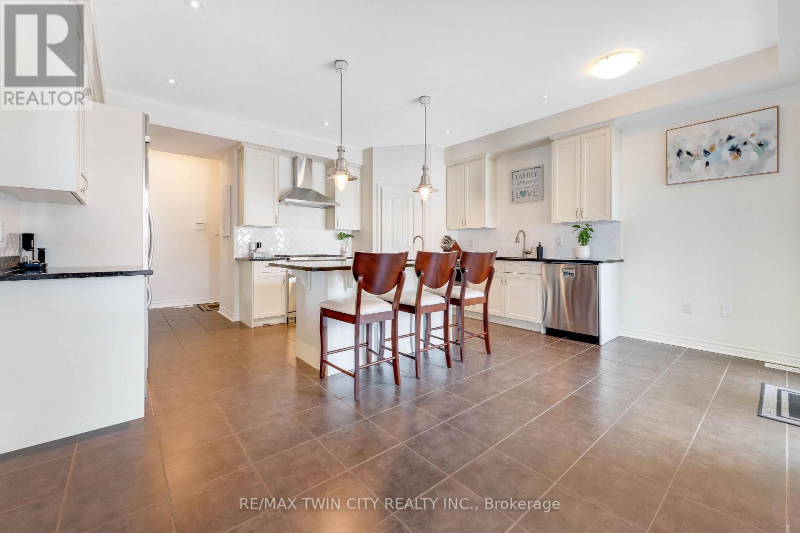 127 Eliza Avenue, Kitchener, Ontario  N2E 0C5 - Photo 11 - X12839018