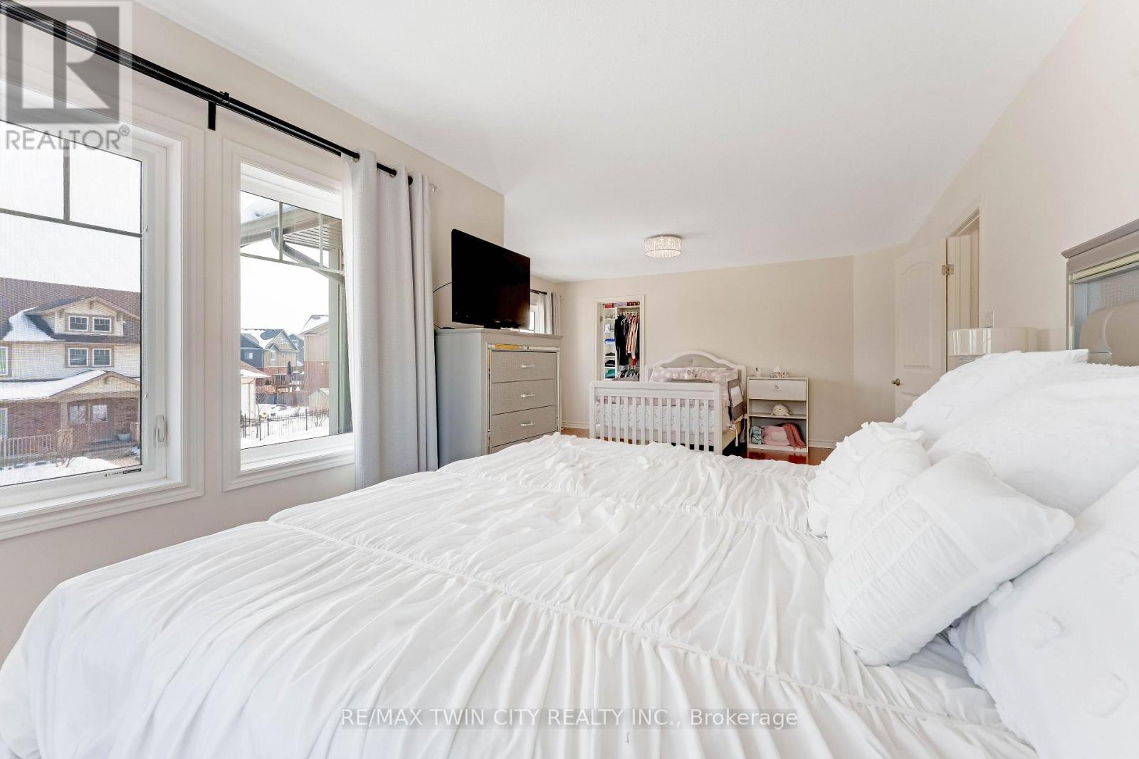 127 Eliza Avenue, Kitchener, Ontario  N2E 0C5 - Photo 25 - X12839018