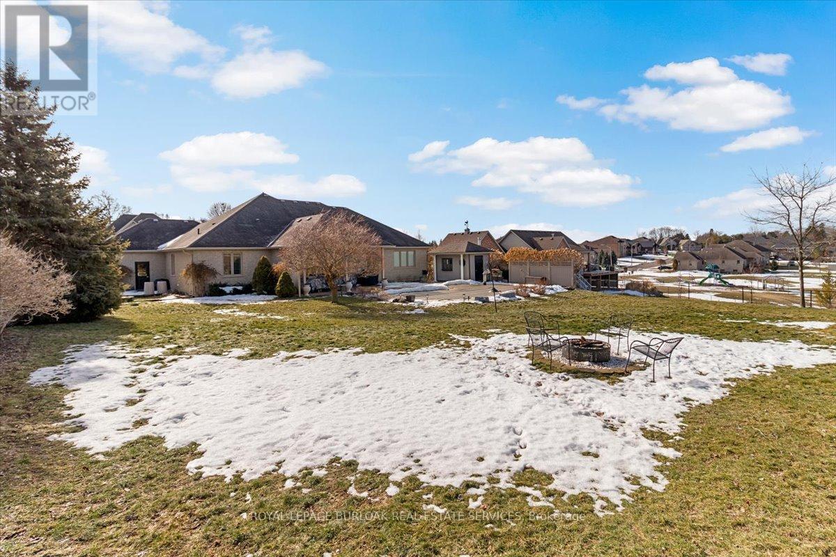 21 Farrow Road, Brantford, Ontario  N3T 5L7 - Photo 8 - X12843576