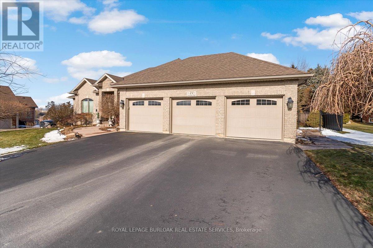 21 Farrow Road, Brantford, Ontario  N3T 5L7 - Photo 4 - X12843576