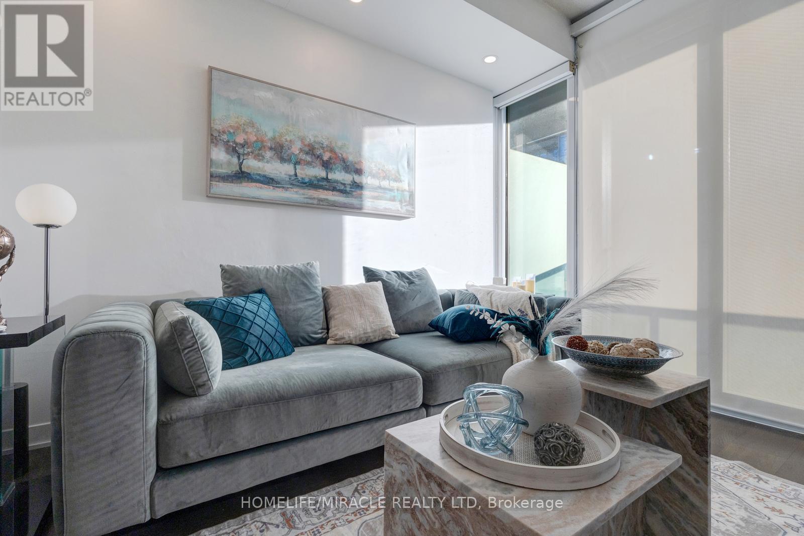 2202 - 90 Park Lawn Road, Toronto, Ontario  M8Y 0B6 - Photo 15 - W12844048