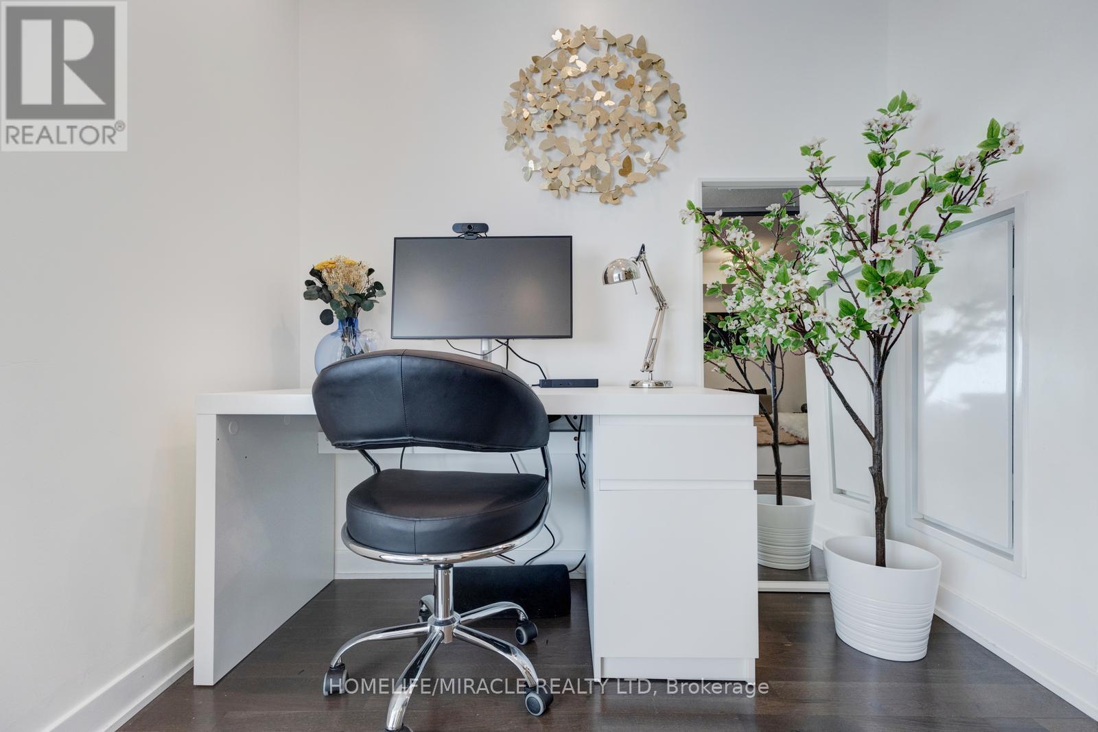 2202 - 90 Park Lawn Road, Toronto, Ontario  M8Y 0B6 - Photo 20 - W12844048