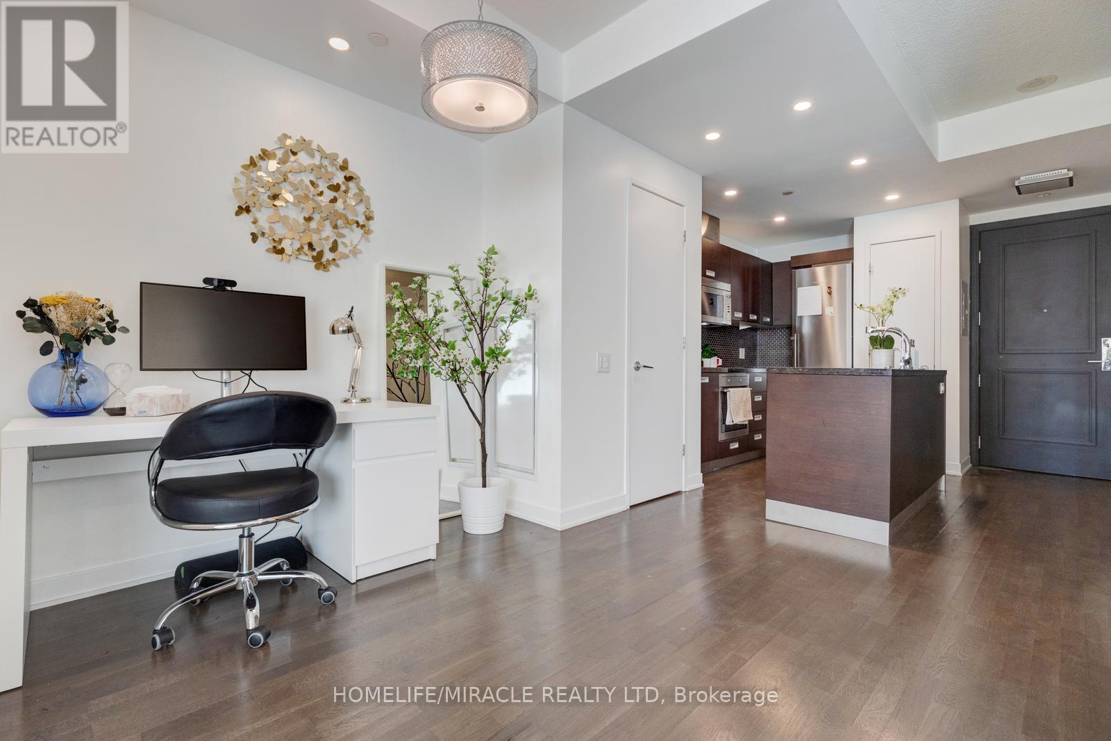 2202 - 90 Park Lawn Road, Toronto, Ontario  M8Y 0B6 - Photo 21 - W12844048