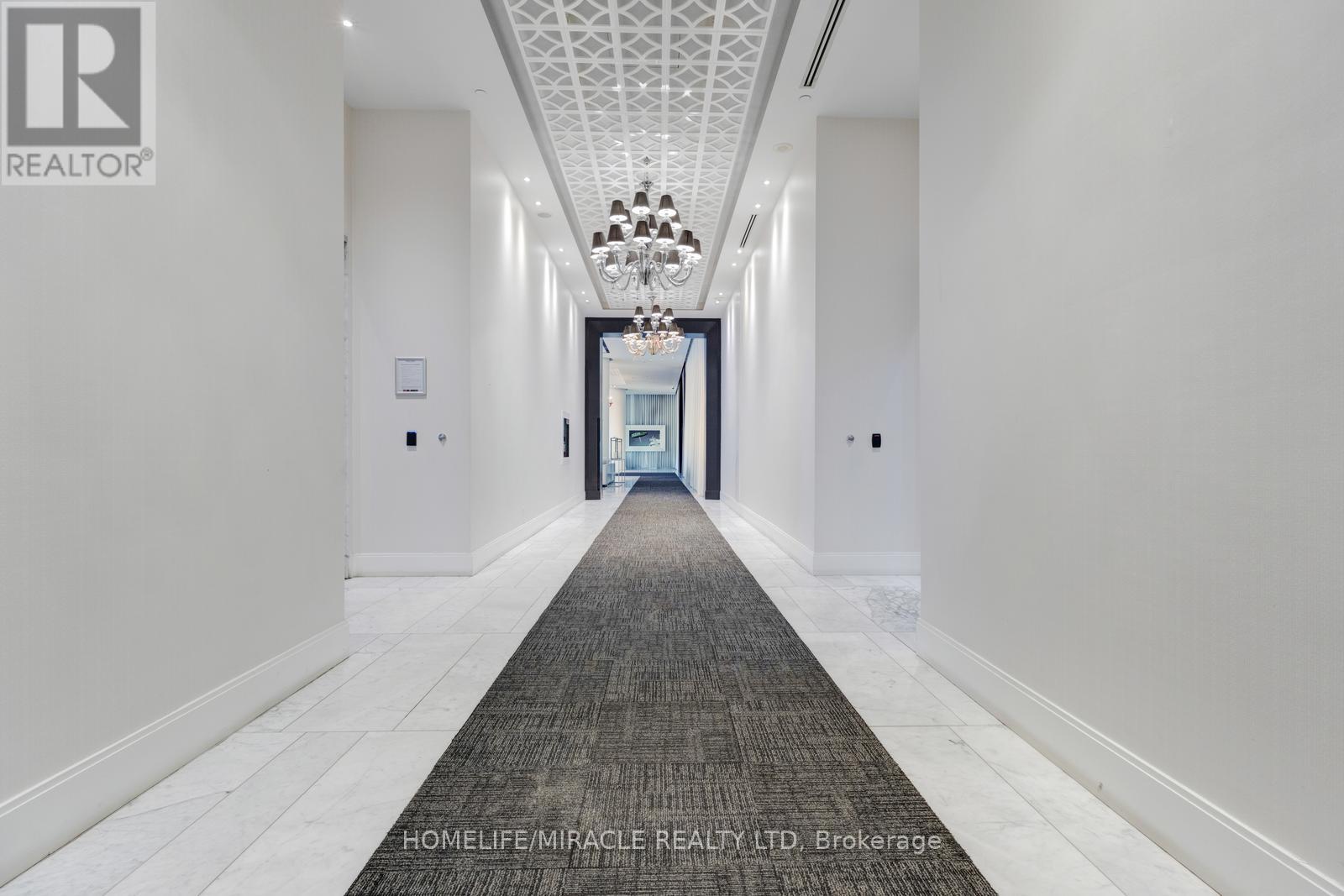 2202 - 90 Park Lawn Road, Toronto, Ontario  M8Y 0B6 - Photo 5 - W12844048