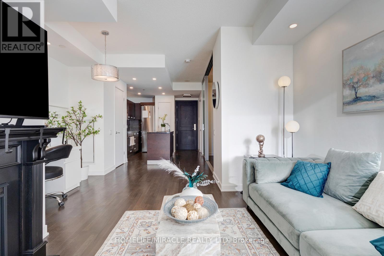 2202 - 90 Park Lawn Road, Toronto, Ontario  M8Y 0B6 - Photo 9 - W12844048