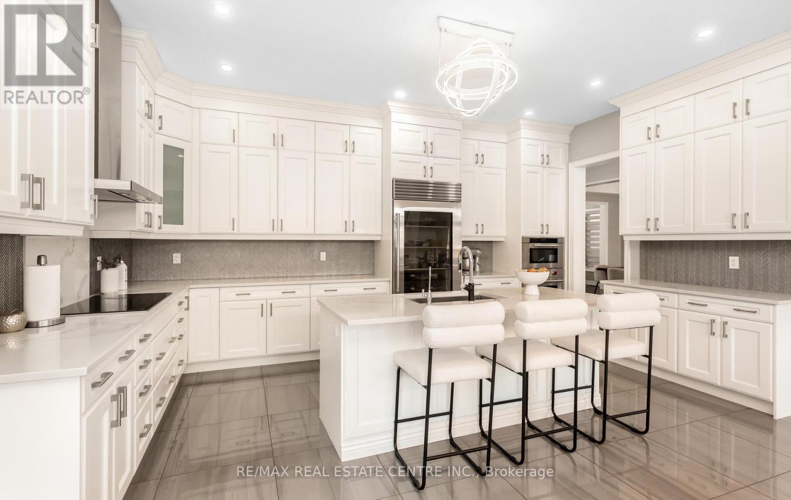 9 Rolling Acres Drive, Brampton (Northwest Brampton), Ontario  L6X 5P3 - Photo 18 - W12844064