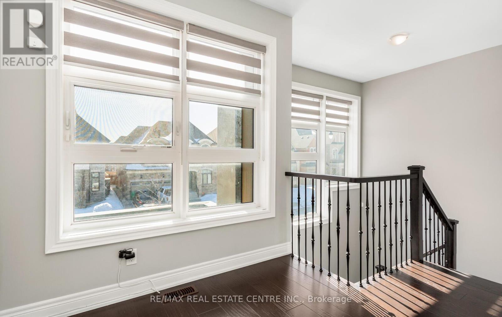 9 Rolling Acres Drive, Brampton (Northwest Brampton), Ontario  L6X 5P3 - Photo 22 - W12844064