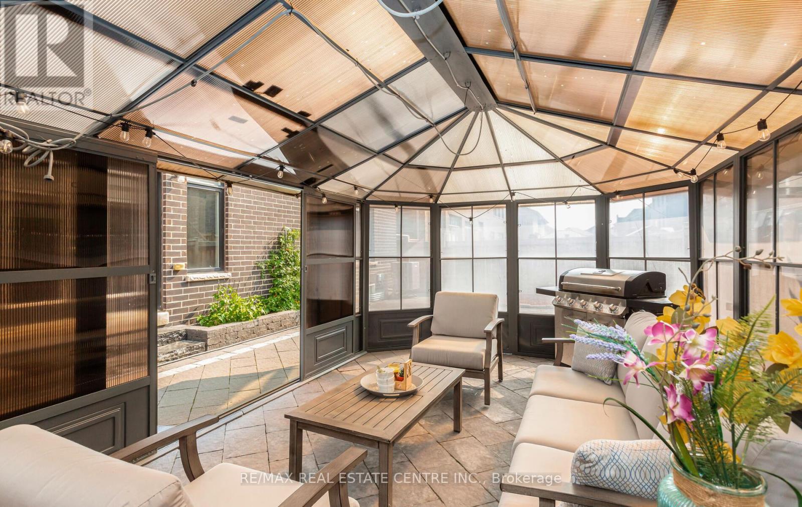 9 Rolling Acres Drive, Brampton (Northwest Brampton), Ontario  L6X 5P3 - Photo 46 - W12844064