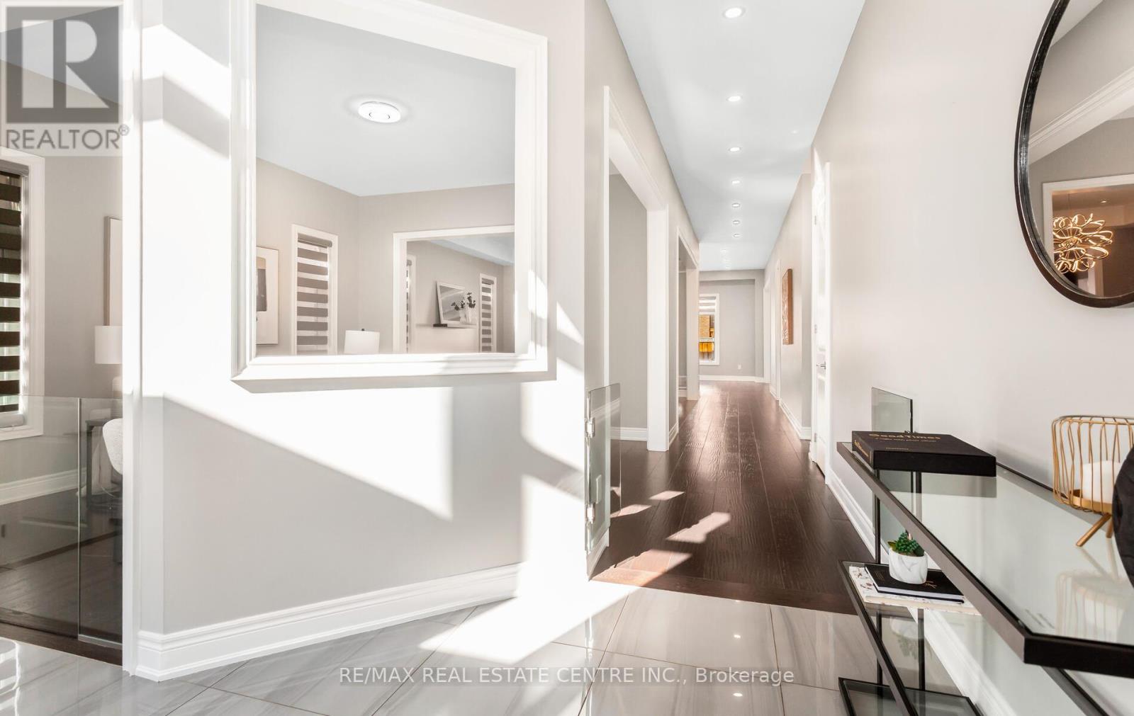 9 Rolling Acres Drive, Brampton (Northwest Brampton), Ontario  L6X 5P3 - Photo 6 - W12844064