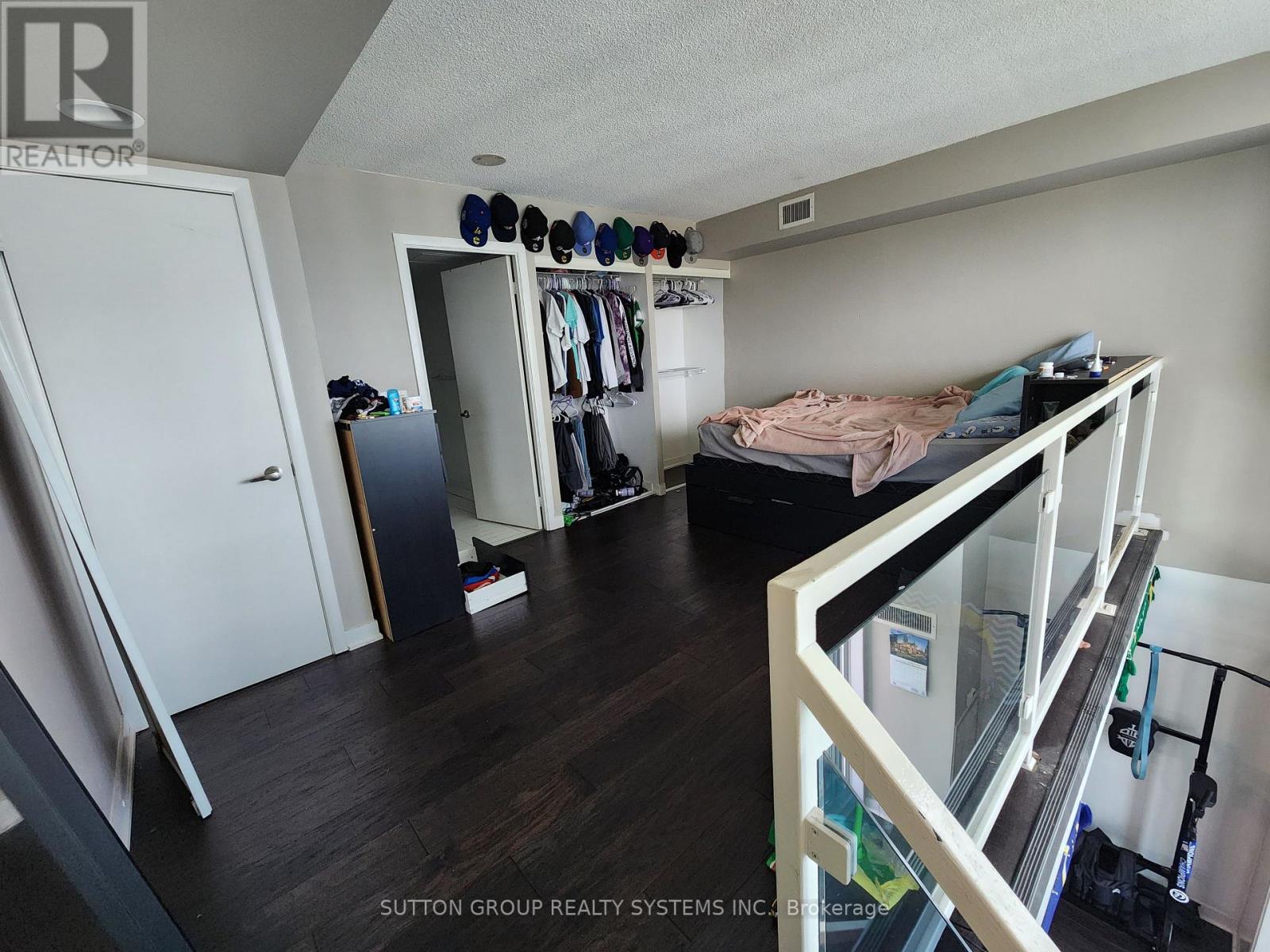 1907 - 155 Legion Road N, Toronto, Ontario  M8Y 0A7 - Photo 14 - W12844066