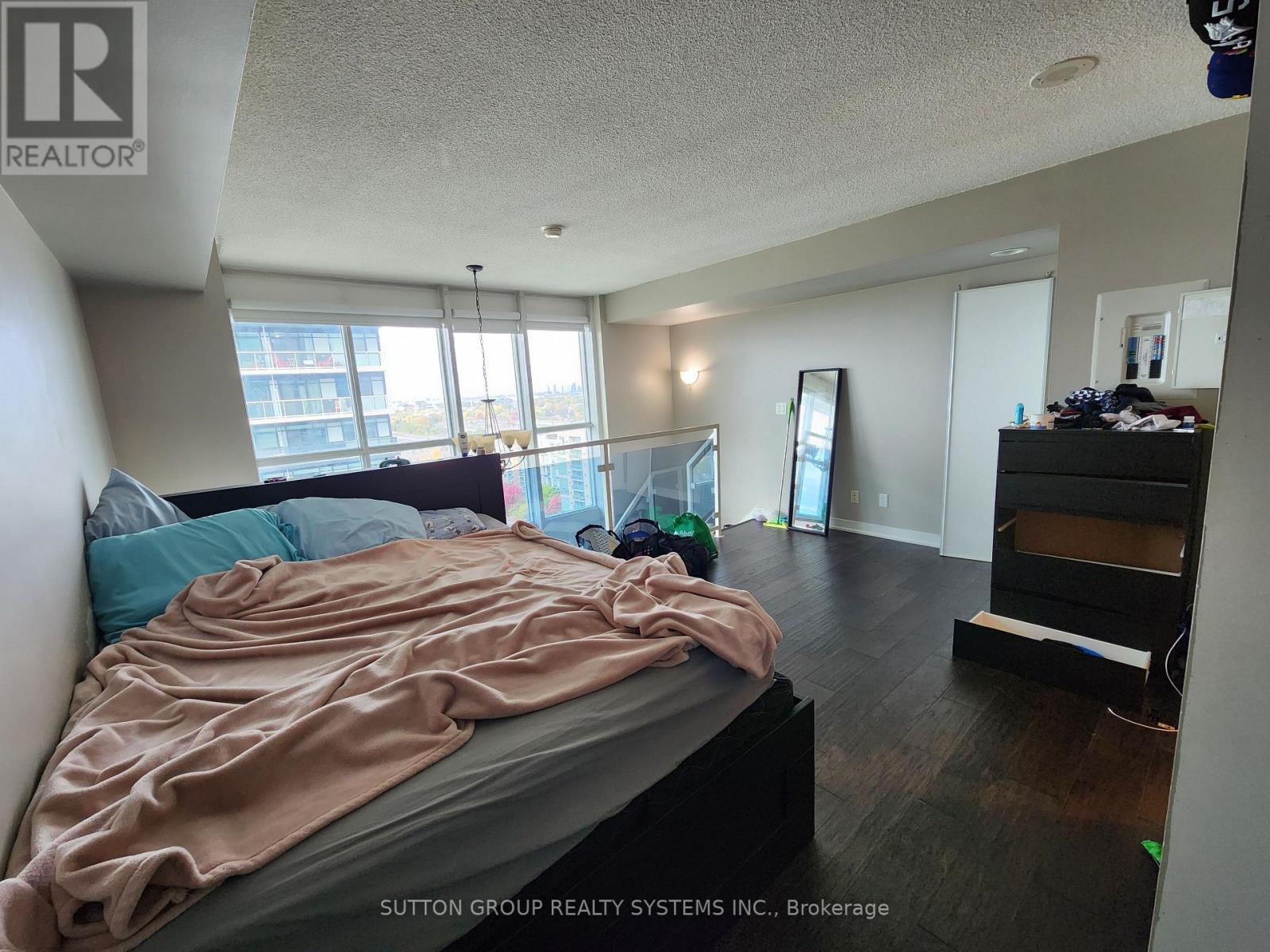 1907 - 155 Legion Road N, Toronto, Ontario  M8Y 0A7 - Photo 17 - W12844066