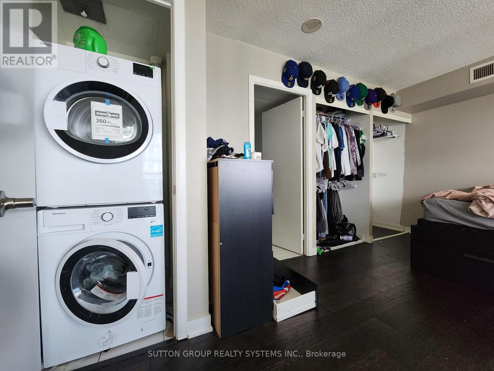 1907 - 155 Legion Road N, Toronto, Ontario  M8Y 0A7 - Photo 19 - W12844066