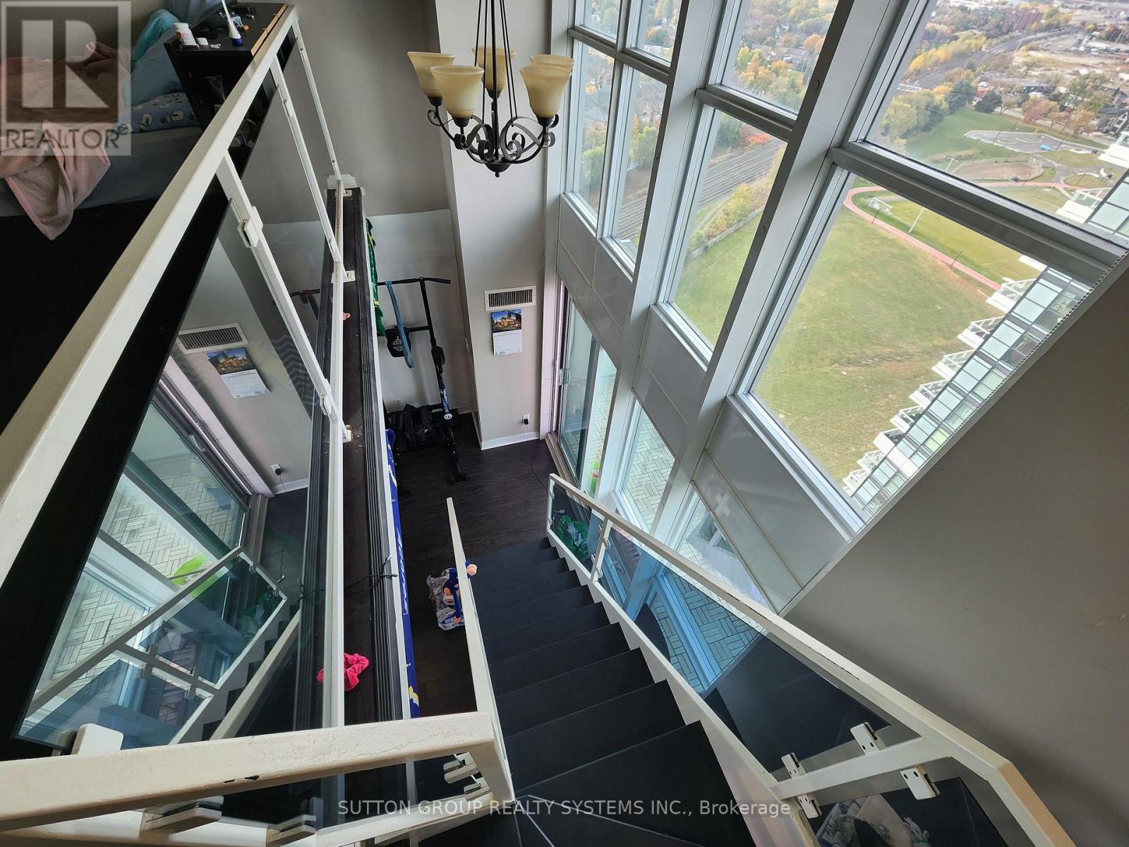 1907 - 155 Legion Road N, Toronto, Ontario  M8Y 0A7 - Photo 3 - W12844066