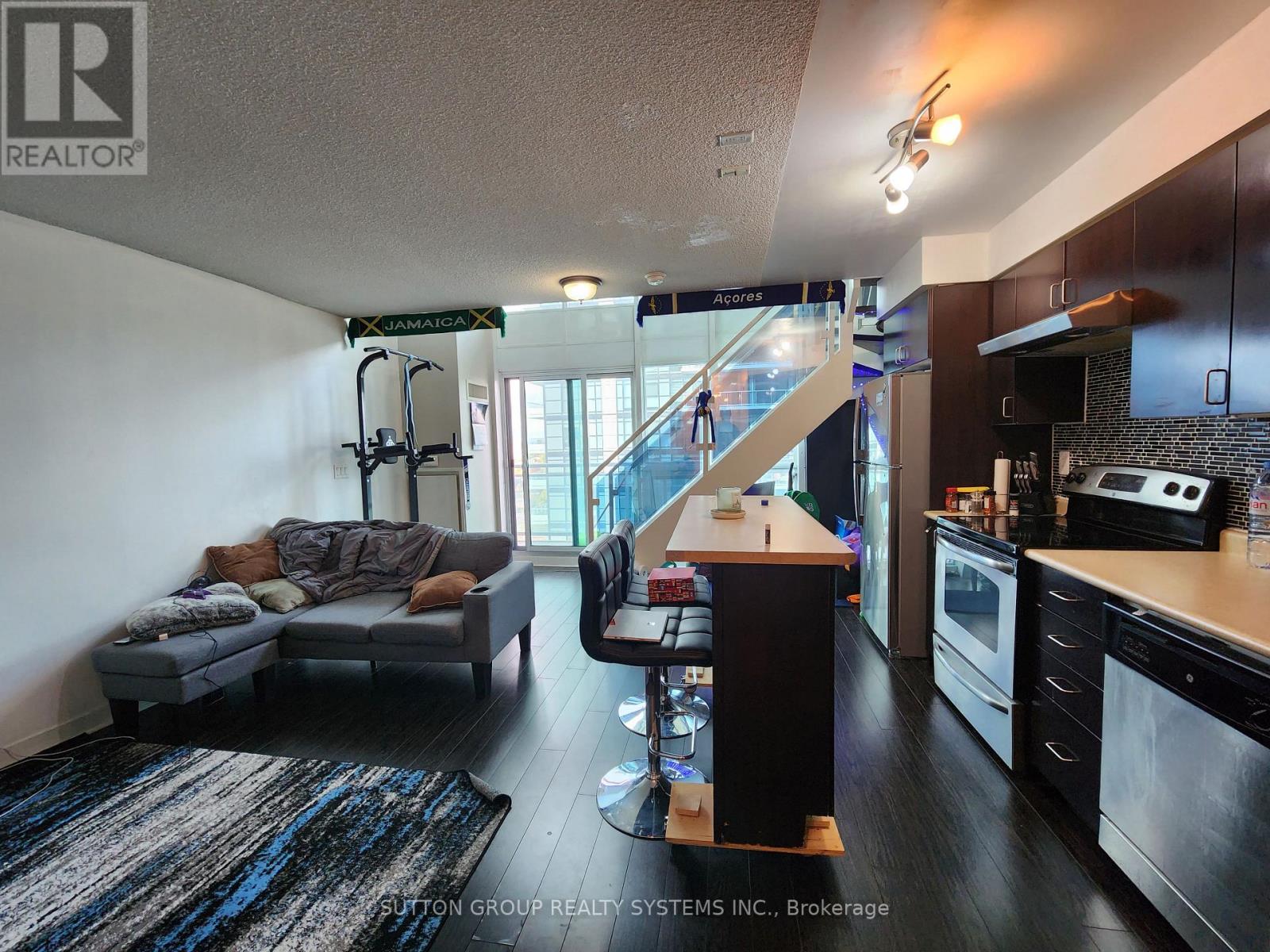 1907 - 155 Legion Road N, Toronto, Ontario  M8Y 0A7 - Photo 4 - W12844066