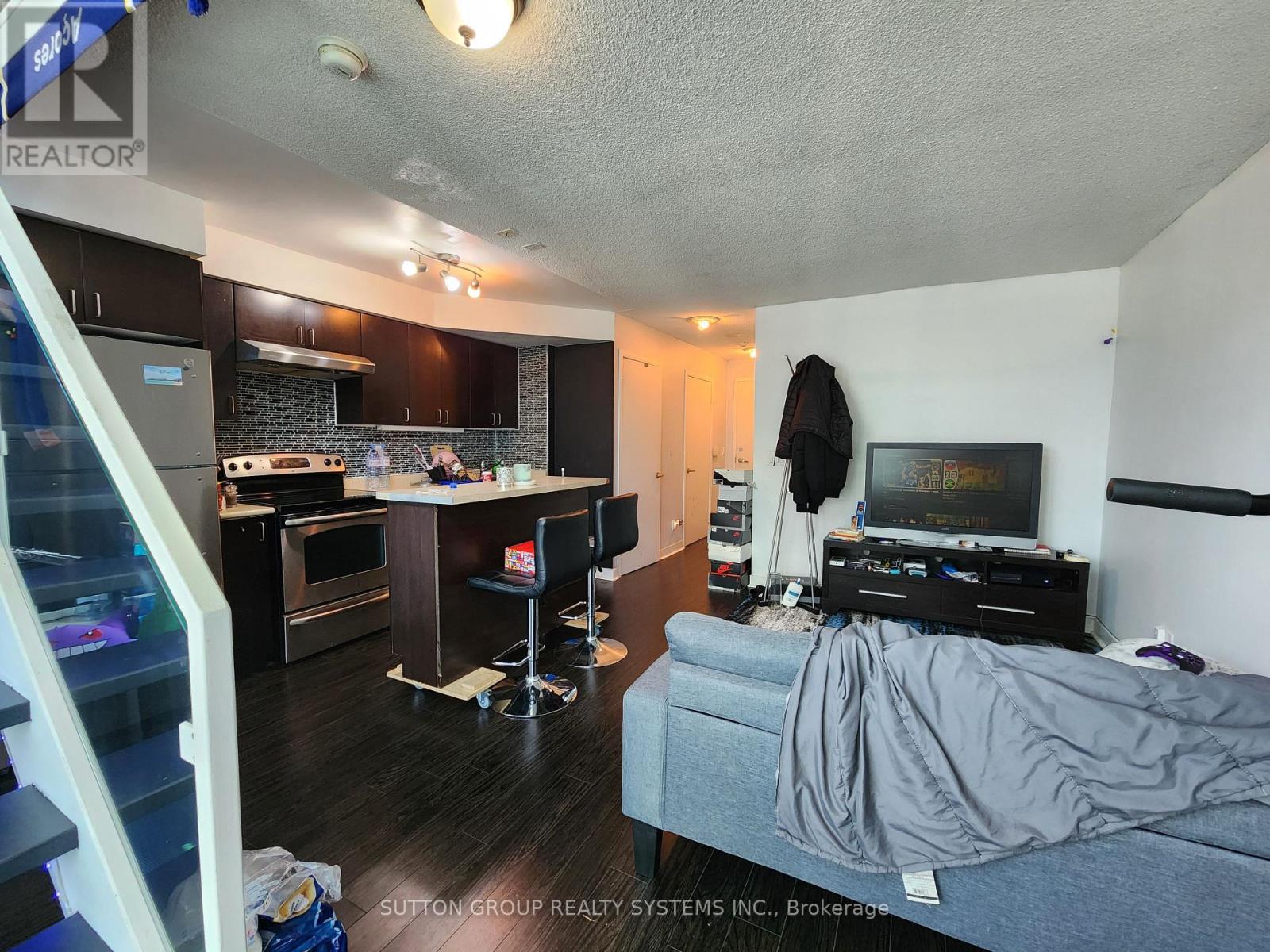 1907 - 155 Legion Road N, Toronto, Ontario  M8Y 0A7 - Photo 9 - W12844066