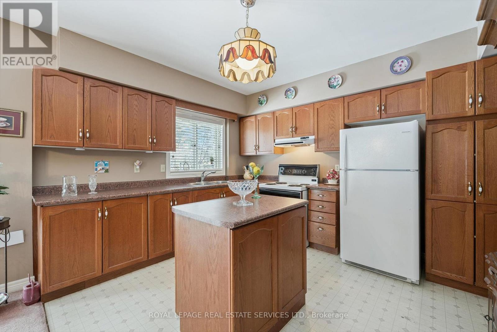 2020 Peak Place, Oakville, Ontario  L6H 5T2 - Photo 39 - W12844096