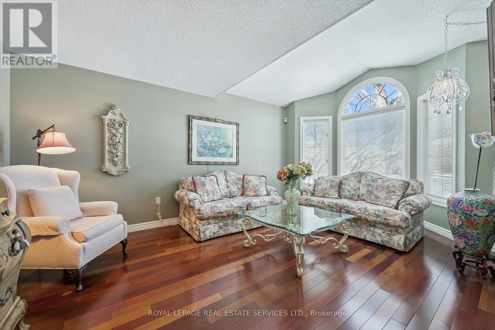 2020 Peak Place, Oakville, Ontario  L6H 5T2 - Photo 5 - W12844096