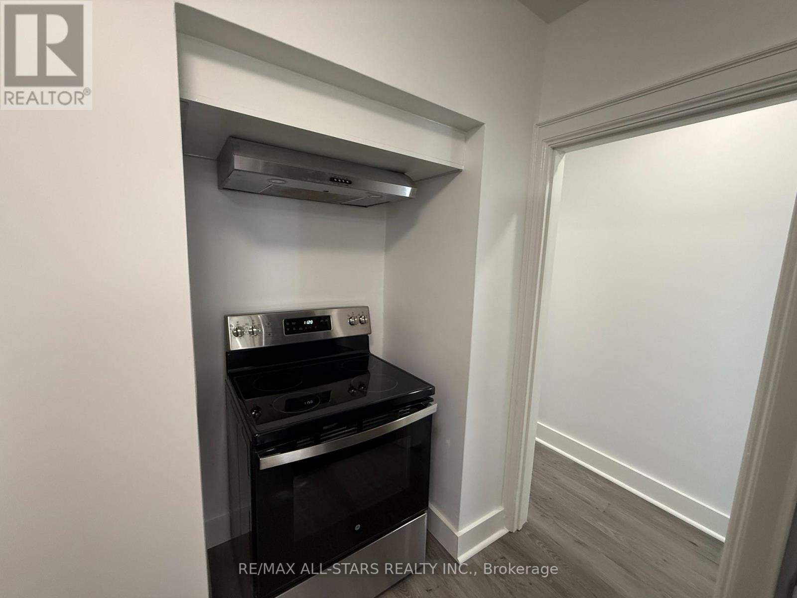 2 - 92 Thirty Ninth Street, Toronto (Long Branch), Ontario  M8W 3M7 - Photo 10 - W12844106