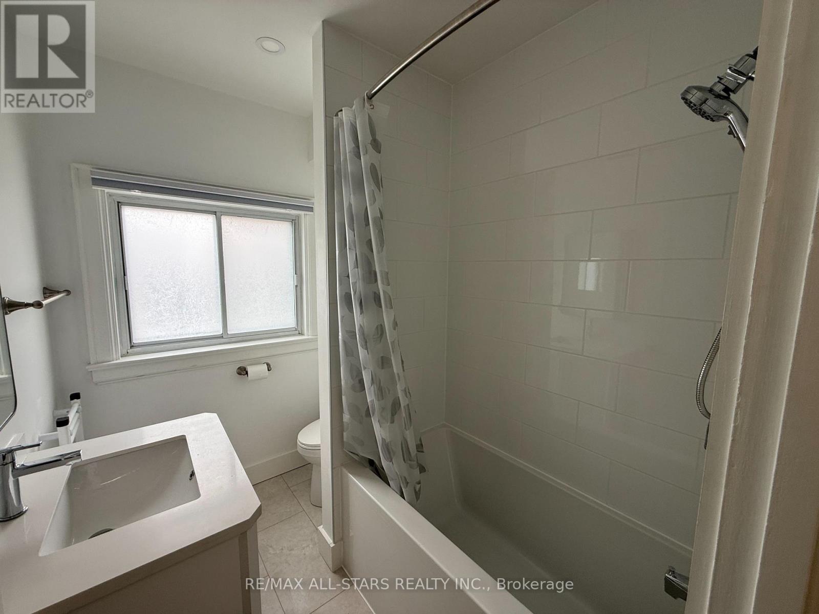 2 - 92 Thirty Ninth Street, Toronto (Long Branch), Ontario  M8W 3M7 - Photo 6 - W12844106