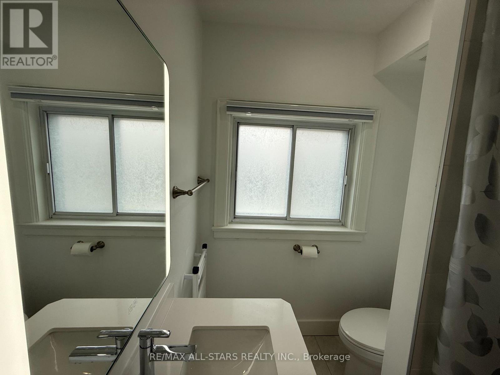 2 - 92 Thirty Ninth Street, Toronto (Long Branch), Ontario  M8W 3M7 - Photo 7 - W12844106
