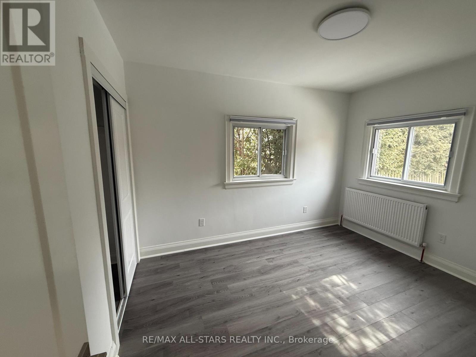 2 - 92 Thirty Ninth Street, Toronto (Long Branch), Ontario  M8W 3M7 - Photo 9 - W12844106