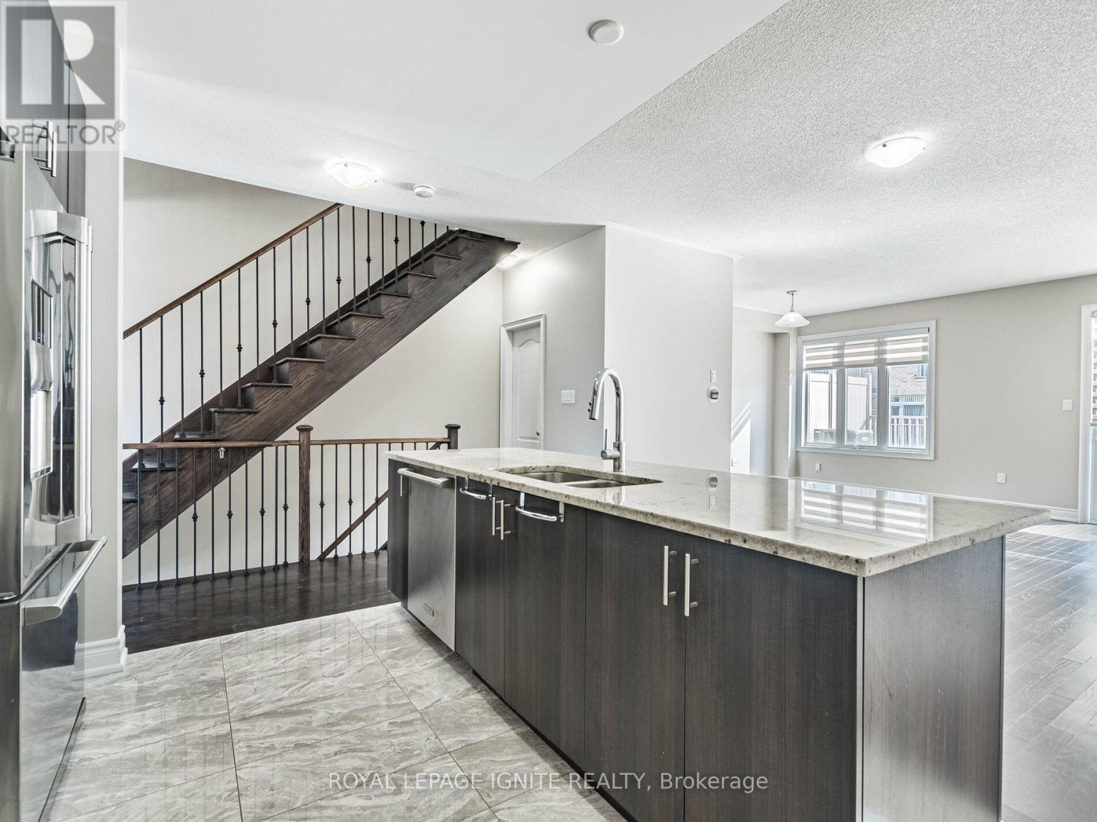 15 Temple Manor Road, Brampton, Ontario  L6Y 6C4 - Photo 32 - W12844112