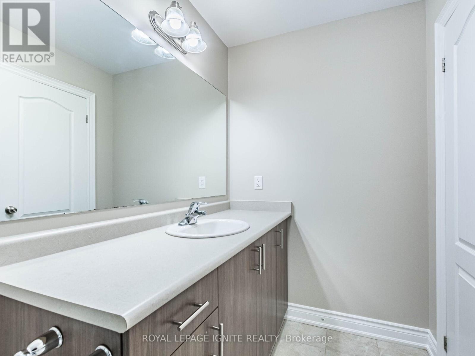 15 Temple Manor Road, Brampton, Ontario  L6Y 6C4 - Photo 39 - W12844112