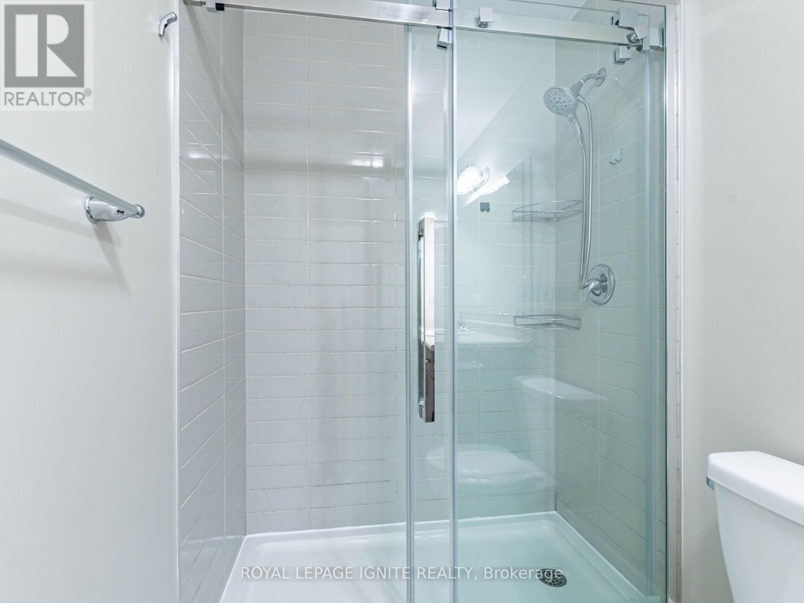 15 Temple Manor Road, Brampton, Ontario  L6Y 6C4 - Photo 40 - W12844112