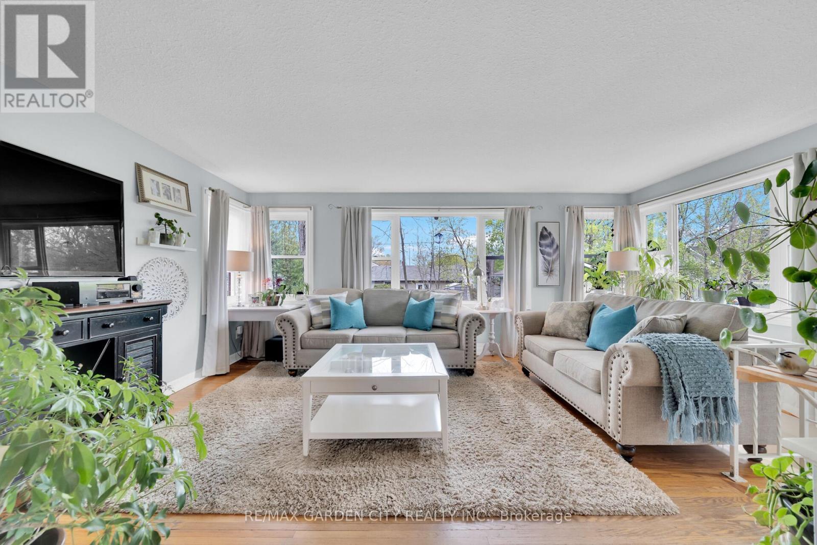 4165 William Street, Lincoln, Ontario  L3J 0K7 - Photo 9 - X12844172