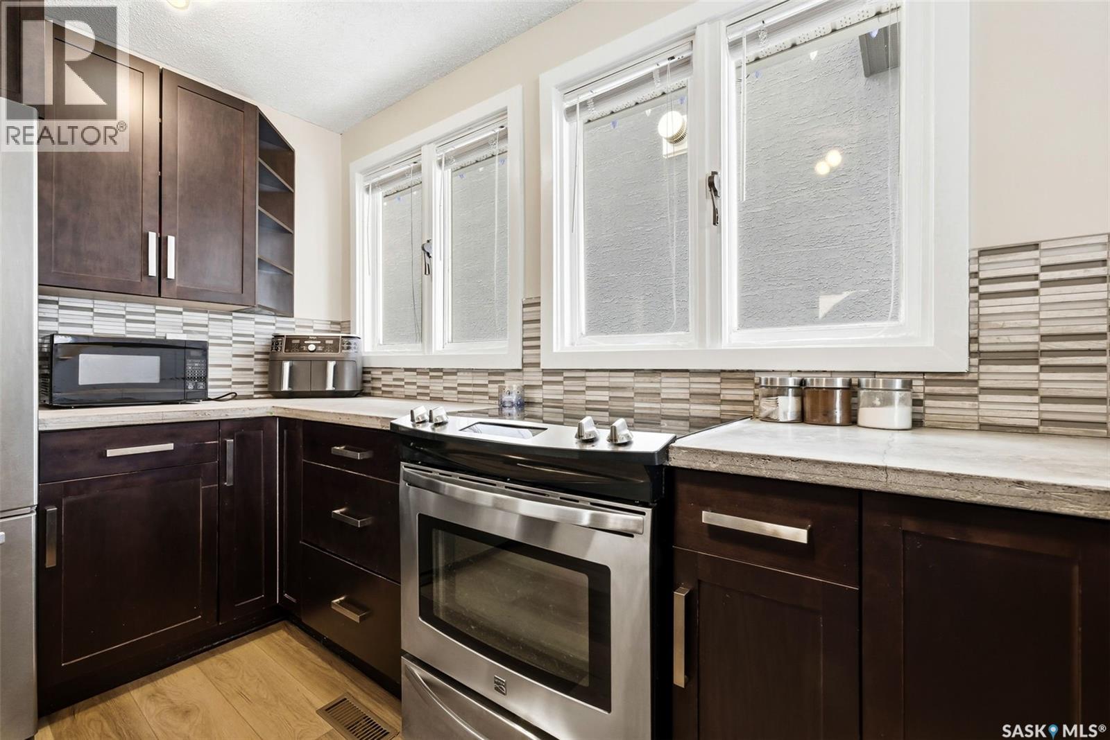 3231 Retallack Street, Regina, Saskatchewan  S4S 1T7 - Photo 9 - SK029683