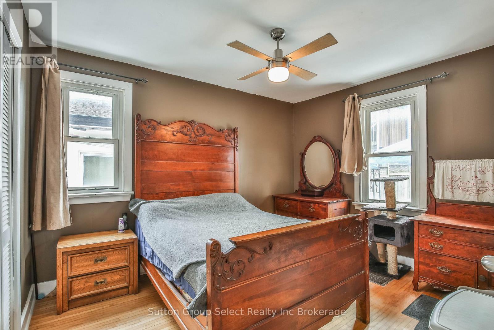 156 Charles Street E, Ingersoll, Ontario  N5C 1K2 - Photo 17 - X12844292