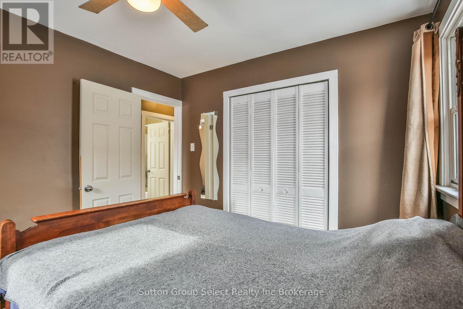 156 Charles Street E, Ingersoll, Ontario  N5C 1K2 - Photo 18 - X12844292