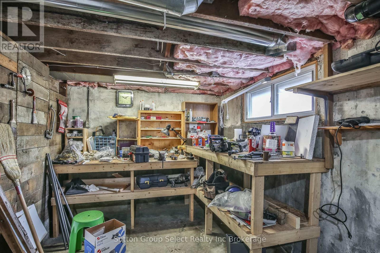 156 Charles Street E, Ingersoll, Ontario  N5C 1K2 - Photo 24 - X12844292