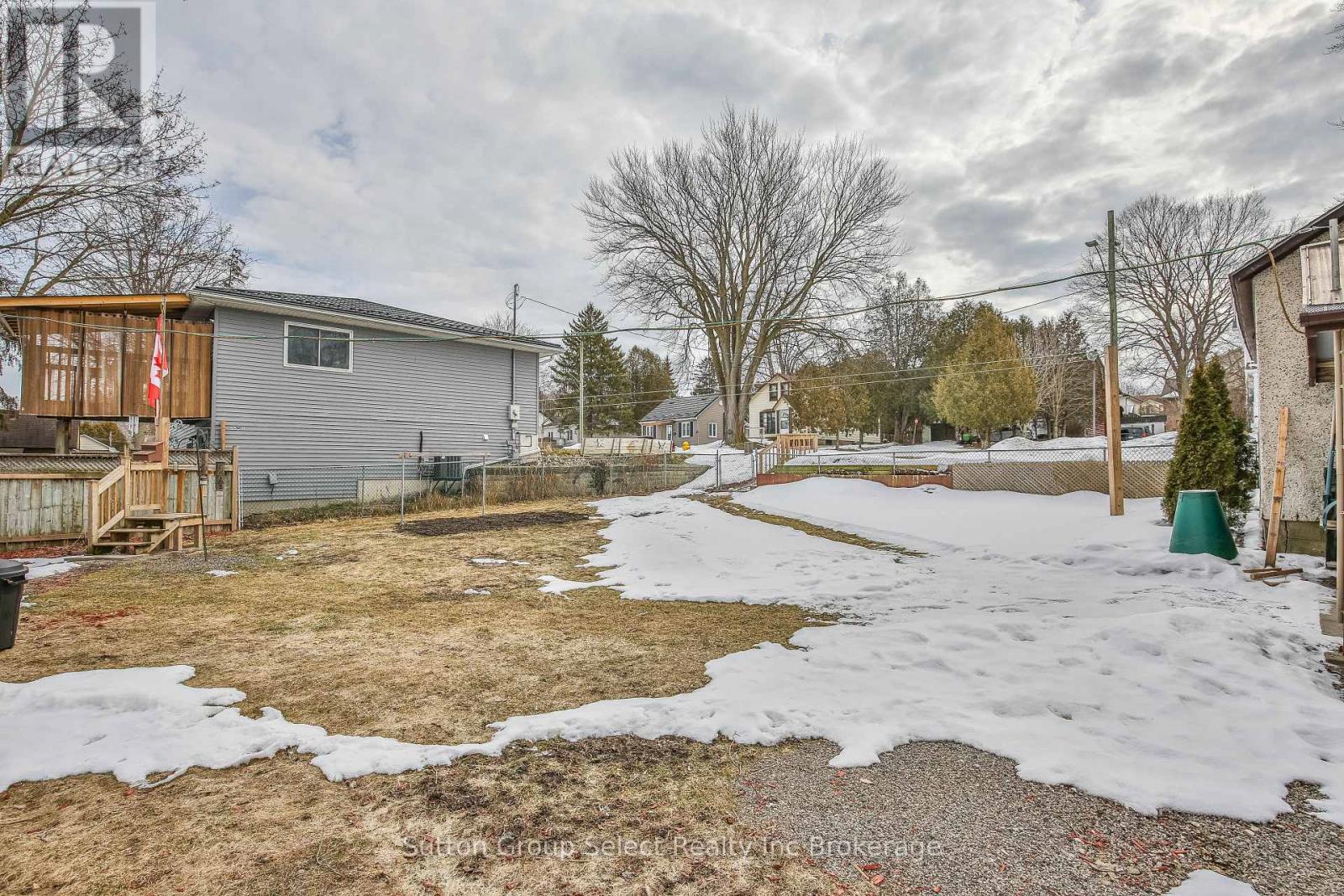 156 Charles Street E, Ingersoll, Ontario  N5C 1K2 - Photo 29 - X12844292