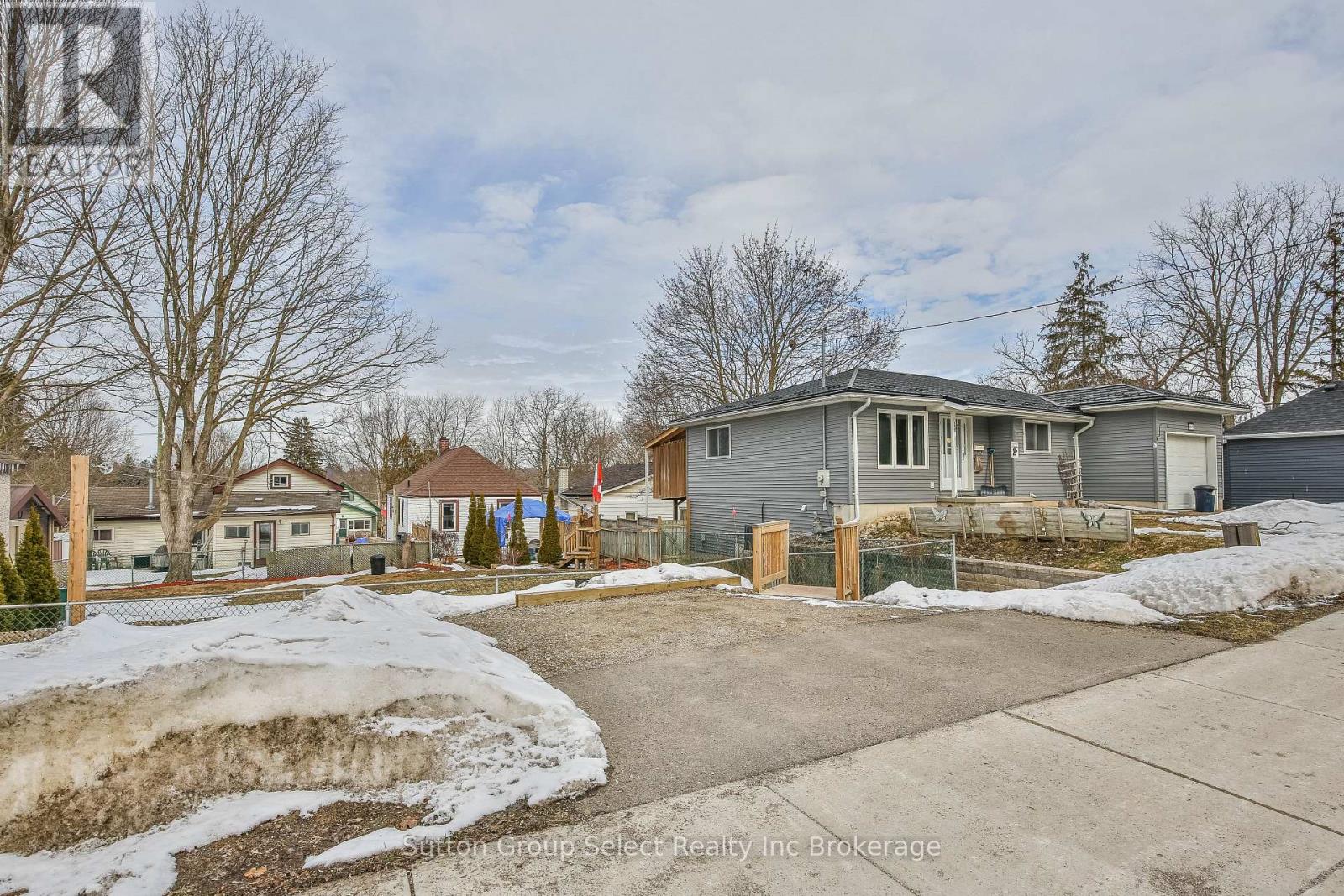 156 Charles Street E, Ingersoll, Ontario  N5C 1K2 - Photo 32 - X12844292