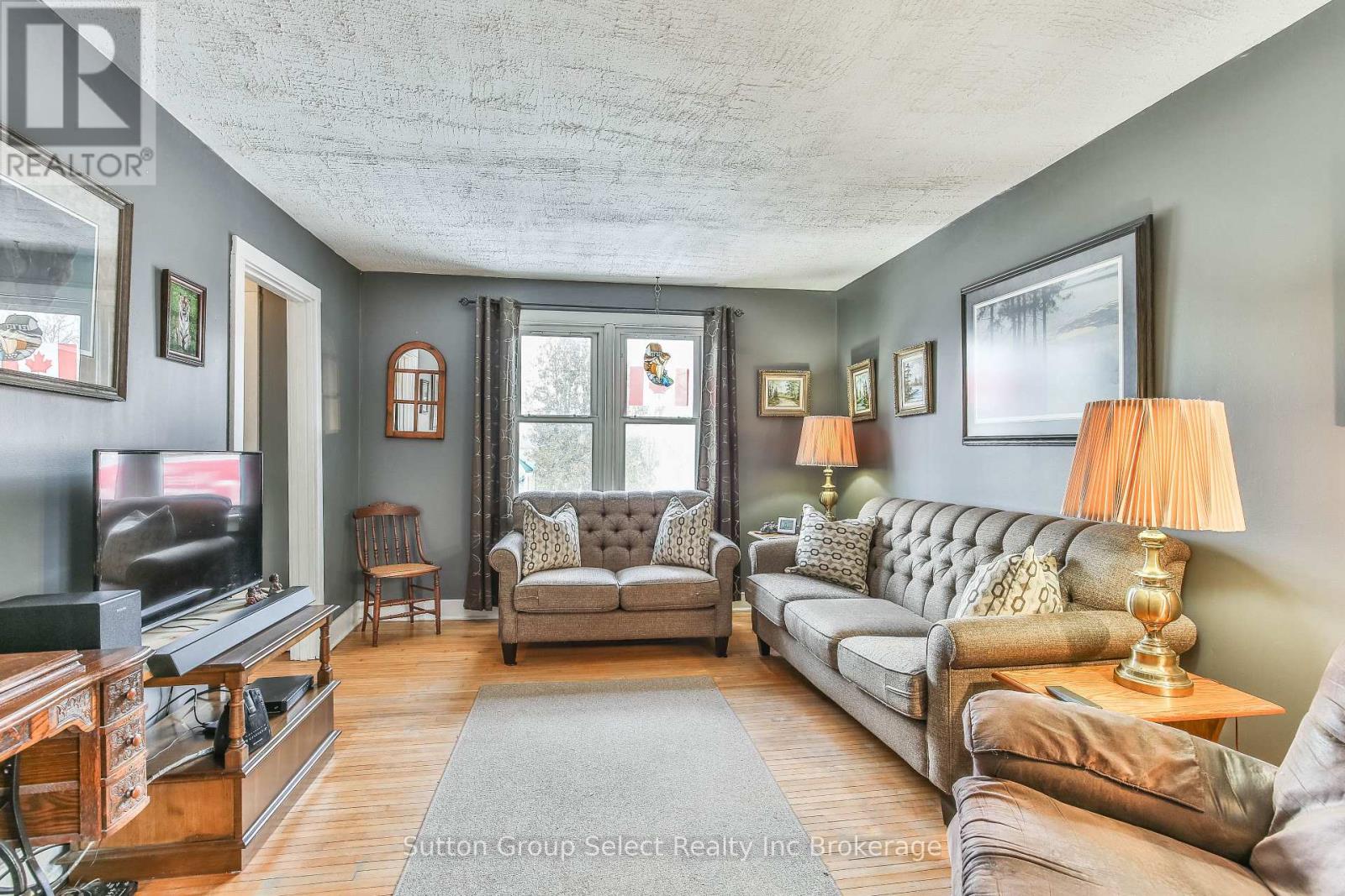 156 Charles Street E, Ingersoll, Ontario  N5C 1K2 - Photo 9 - X12844292