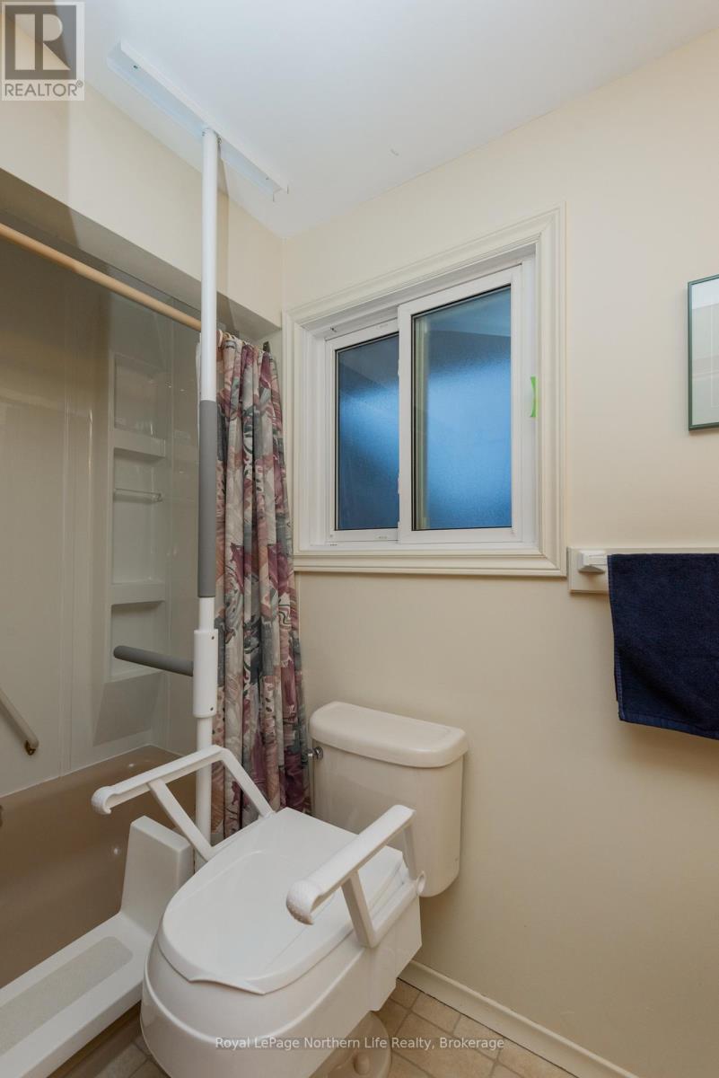 242 Richard Road, North Bay (Birchaven), Ontario  P1A 3C6 - Photo 21 - X12844244