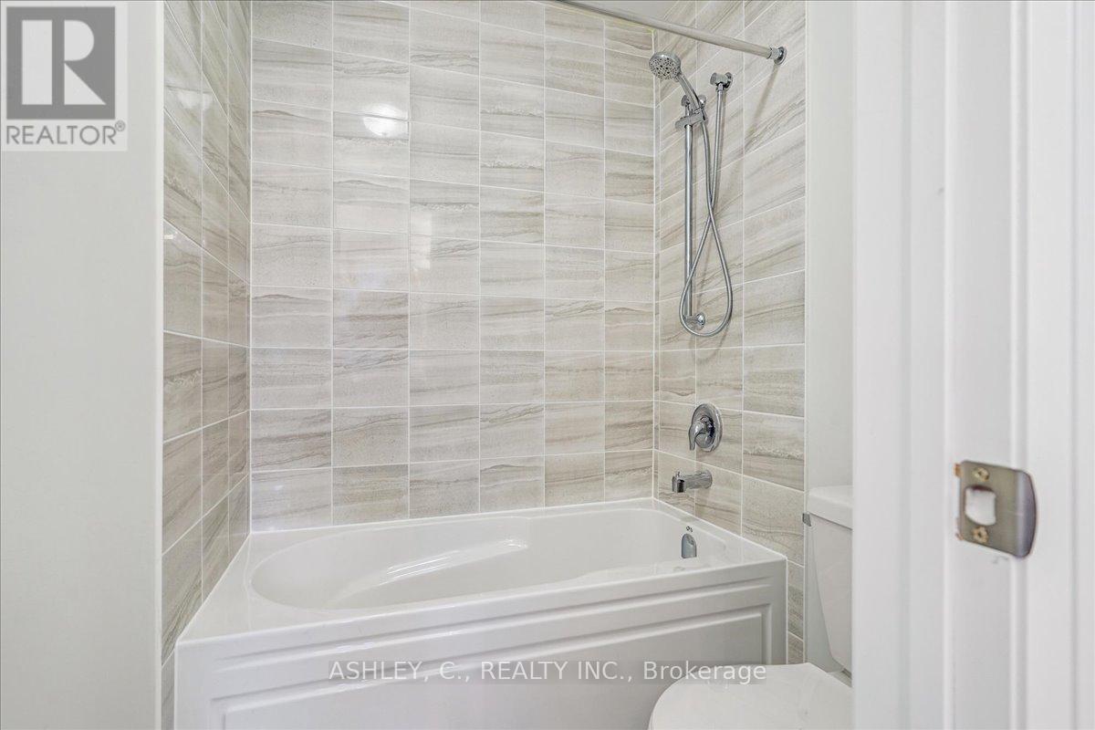 29 Gladmary Drive, Brampton, Ontario  L6Y 6K9 - Photo 37 - W12691036