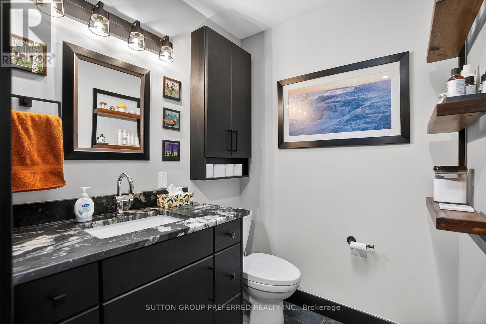 Photo 21 of 50 for 22270 Adelaide Road