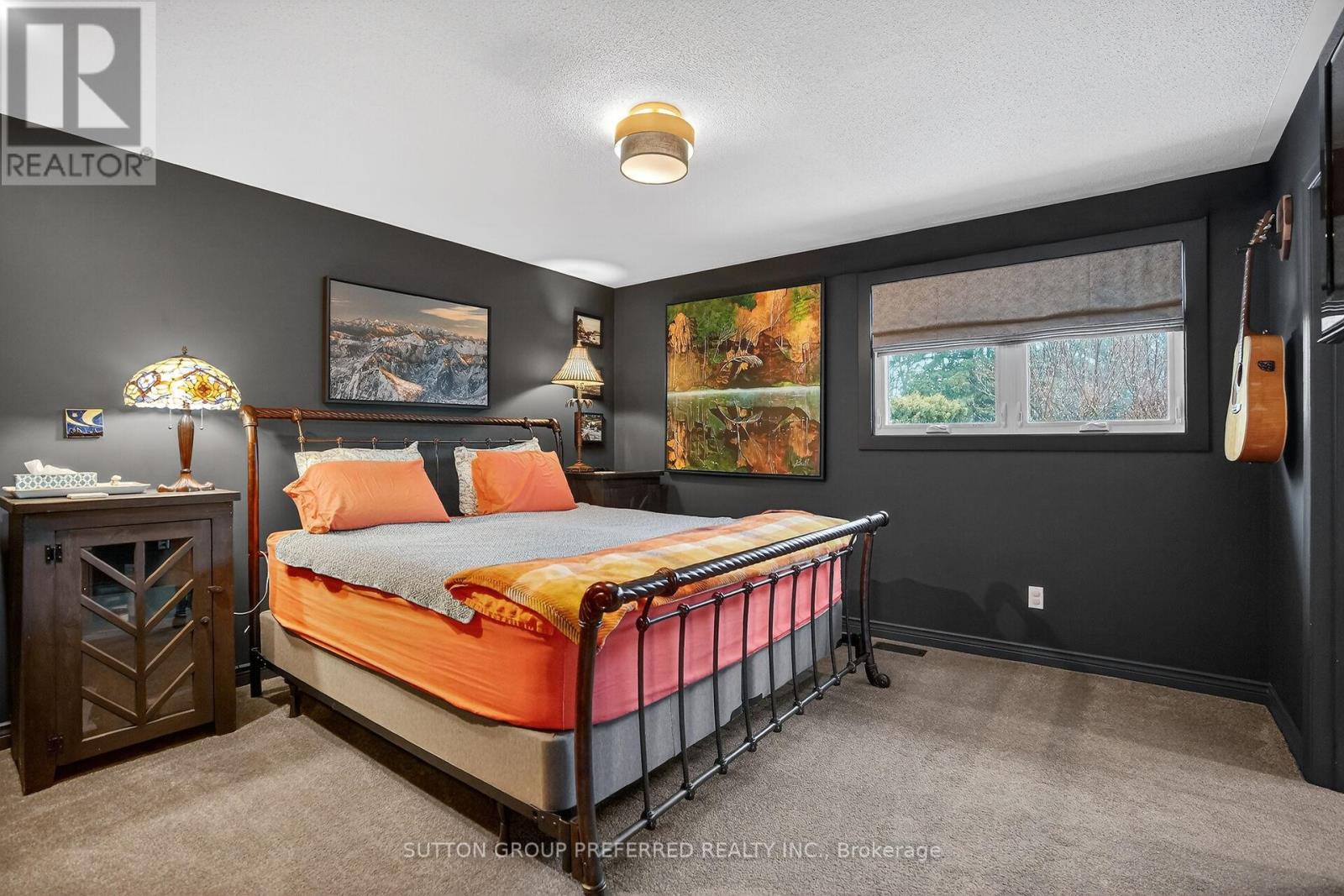 Photo 24 of 50 for 22270 Adelaide Road