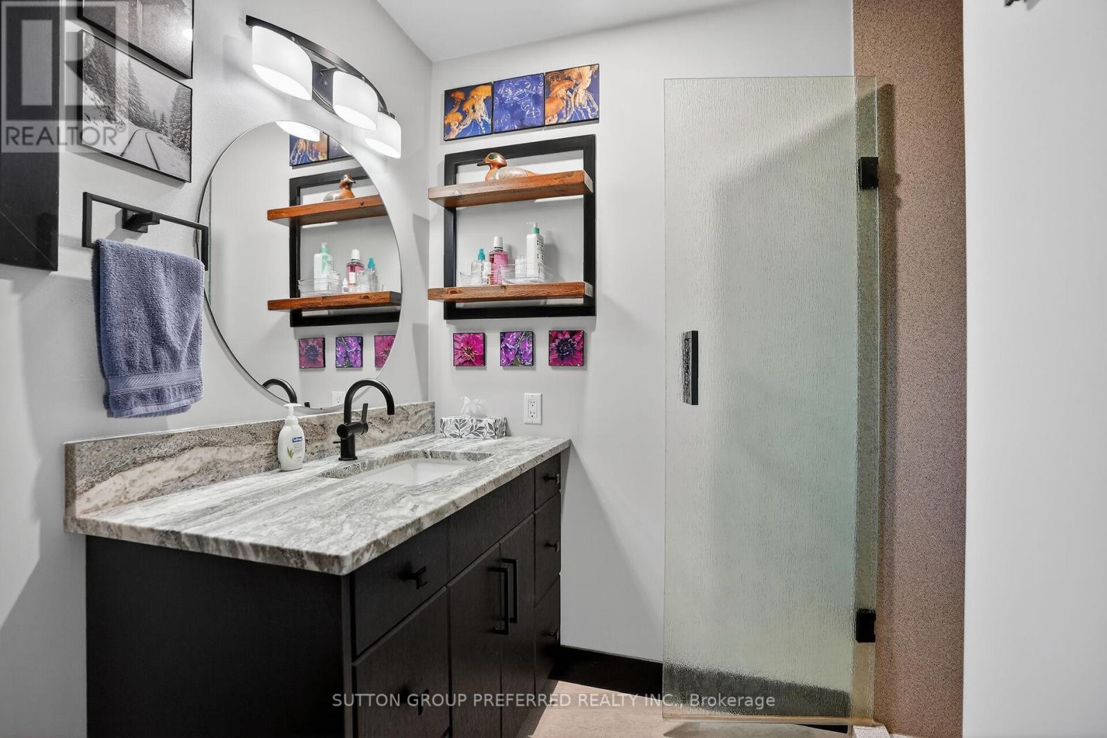 Photo 26 of 50 for 22270 Adelaide Road