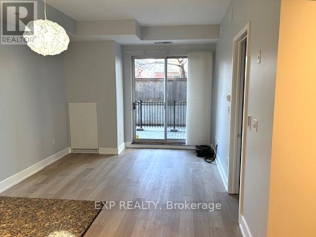 210 - 100 Champagne Avenue S, Ottawa, Ontario  K1S 4P4 - Photo 3 - X12671666