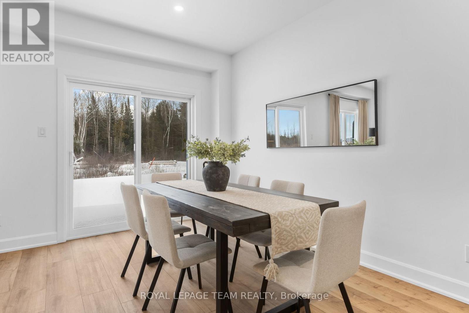 730 Tailslide Private, Ottawa, Ontario  K0A 1L0 - Photo 16 - X12787924