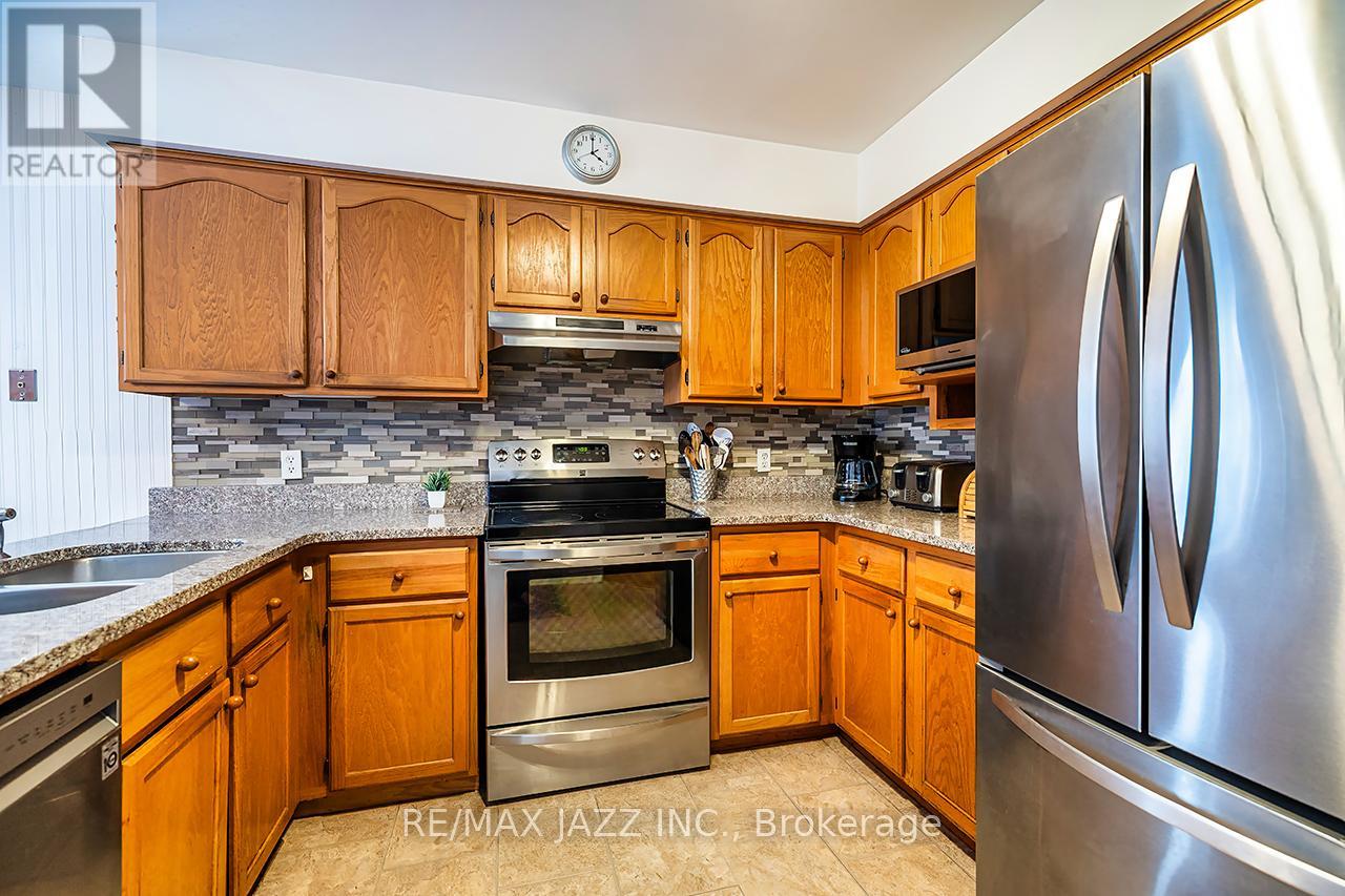 49 Hemmingway Drive, Clarington (Courtice), Ontario  L1E 2C7 - Photo 11 - E12844434