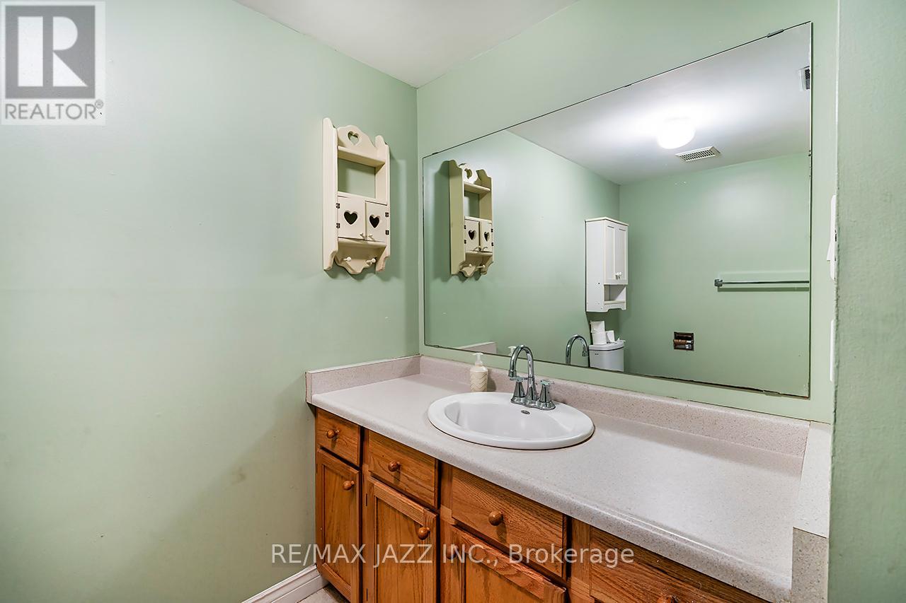 49 Hemmingway Drive, Clarington (Courtice), Ontario  L1E 2C7 - Photo 28 - E12844434