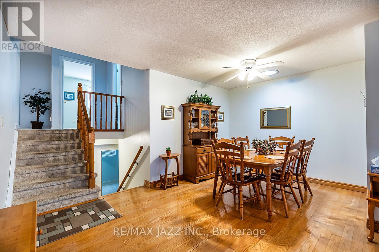 49 Hemmingway Drive, Clarington (Courtice), Ontario  L1E 2C7 - Photo 5 - E12844434