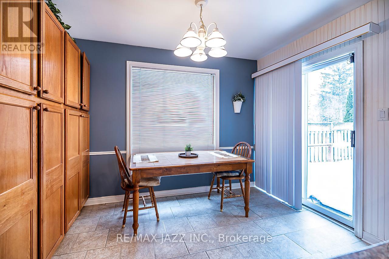 49 Hemmingway Drive, Clarington (Courtice), Ontario  L1E 2C7 - Photo 9 - E12844434