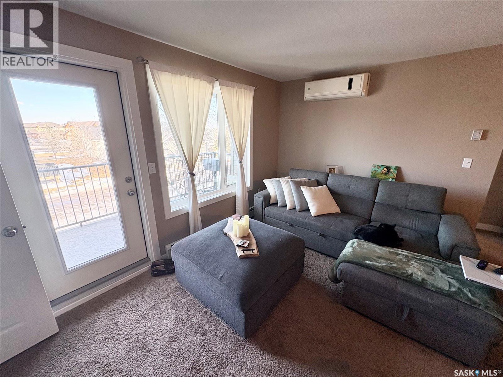 203 820 5th Street Ne, Weyburn, Saskatchewan  S4H 2V2 - Photo 5 - SK029608